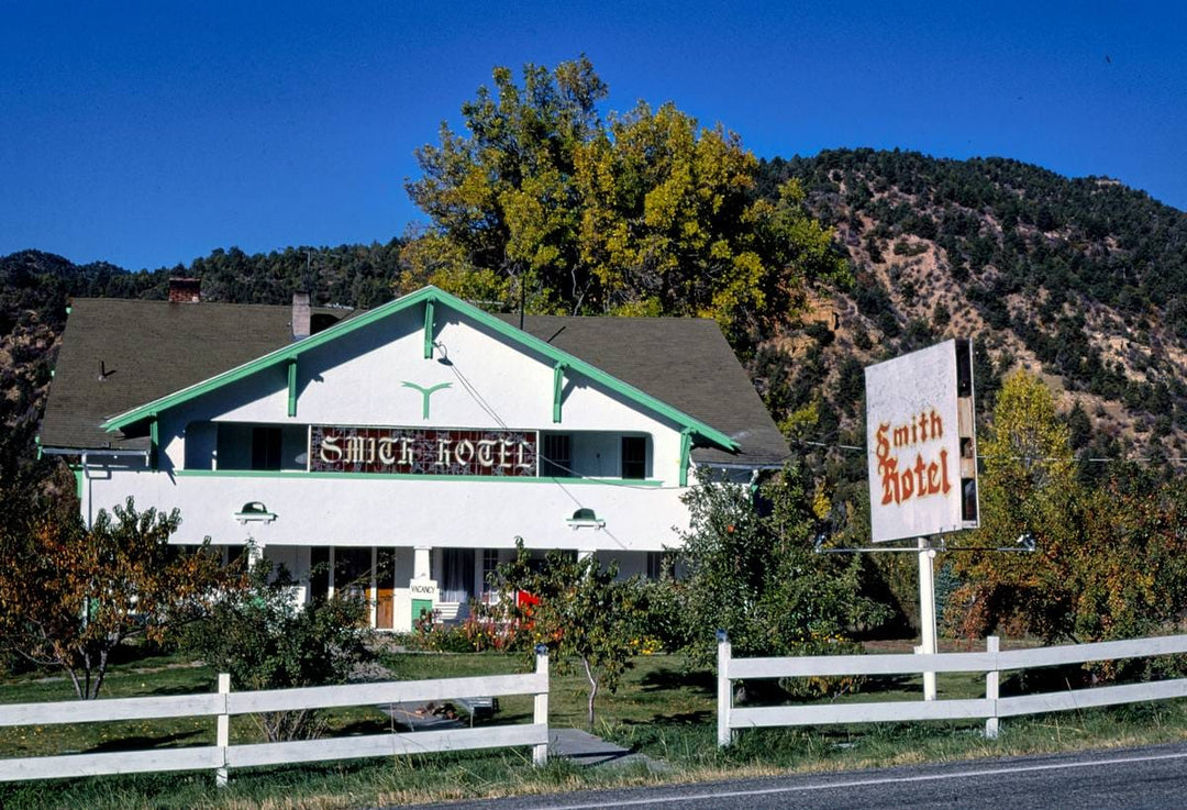 Historic Photo : 1987 Smith Hotel, Route 89, Glendale, Utah | Margolies | Roadside America Collection | Vintage Wall Art :