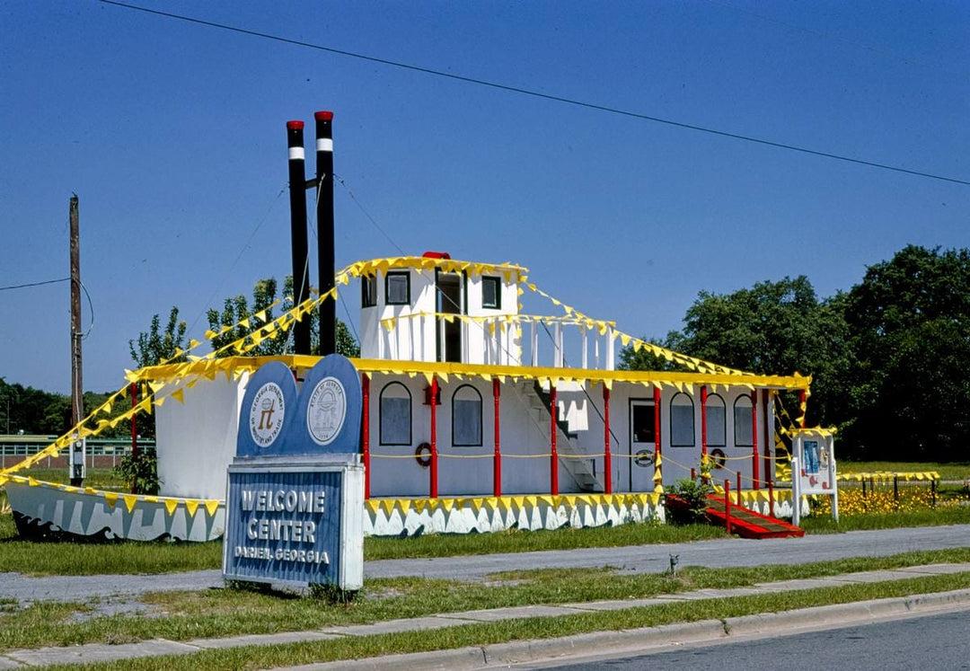 Historic Photo : 1979 Welcome Center, Route 17, Darien, Georgia | Margolies | Roadside America Collection | Vintage Wall Art :