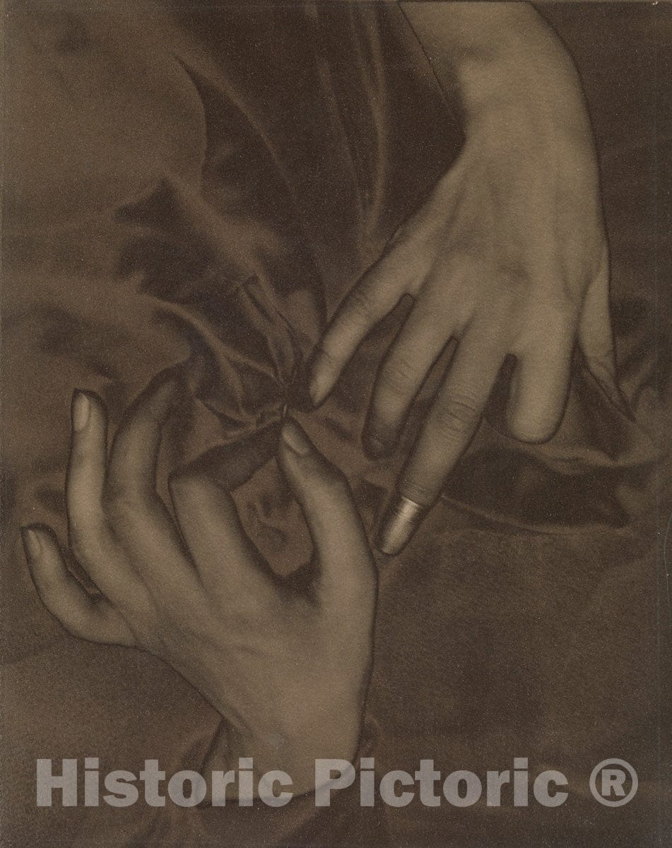 Photo Print : Alfred Stieglitz - Georgia O'Keeffe – Hands and Thimble : Vintage Wall Art