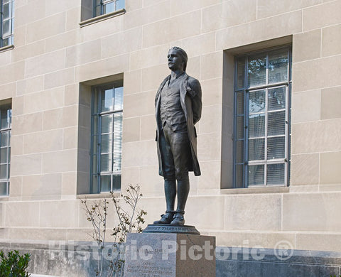 Photo - Sculpture Nathan Hale, Exterior of Department of Justice, Constitution Ave, Washington, D.C.- Fine Art Photo Reporduction