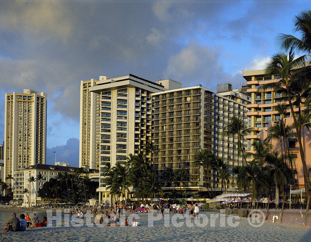 Honolulu, HI Photo - Hotels and Other high-Rise Buildings on Waikiki Beach, Honolulu, Hawaii