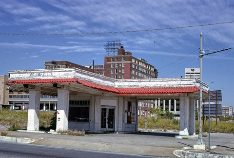 Historic Photo : 1979 Old gas station, 2nd & Vance, Memphis, Tennessee | Margolies | Roadside America Collection | Vintage Wall Art :