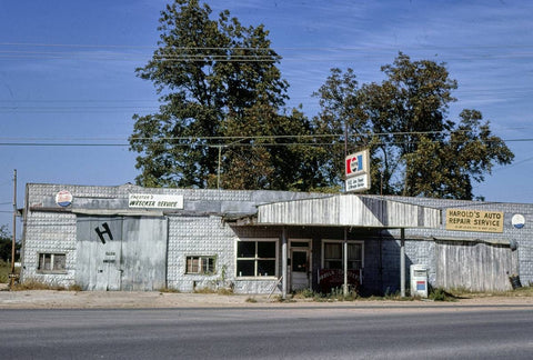 Historic Photo : 1979 Gas station, Chester's Auto Repair, Route 70, Forrest City, Arkansas | Margolies | Roadside America Collection | Vintage Wall Art :
