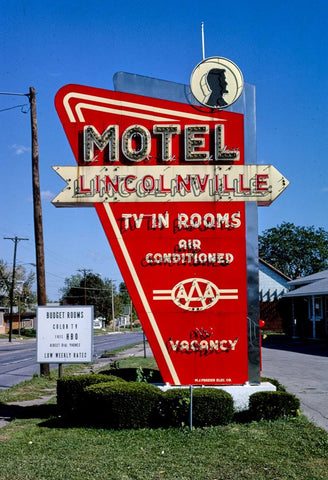 Historic Photo : 1988 Lincolnville Motel sign, Burlington, Iowa | Margolies | Roadside America Collection | Vintage Wall Art :