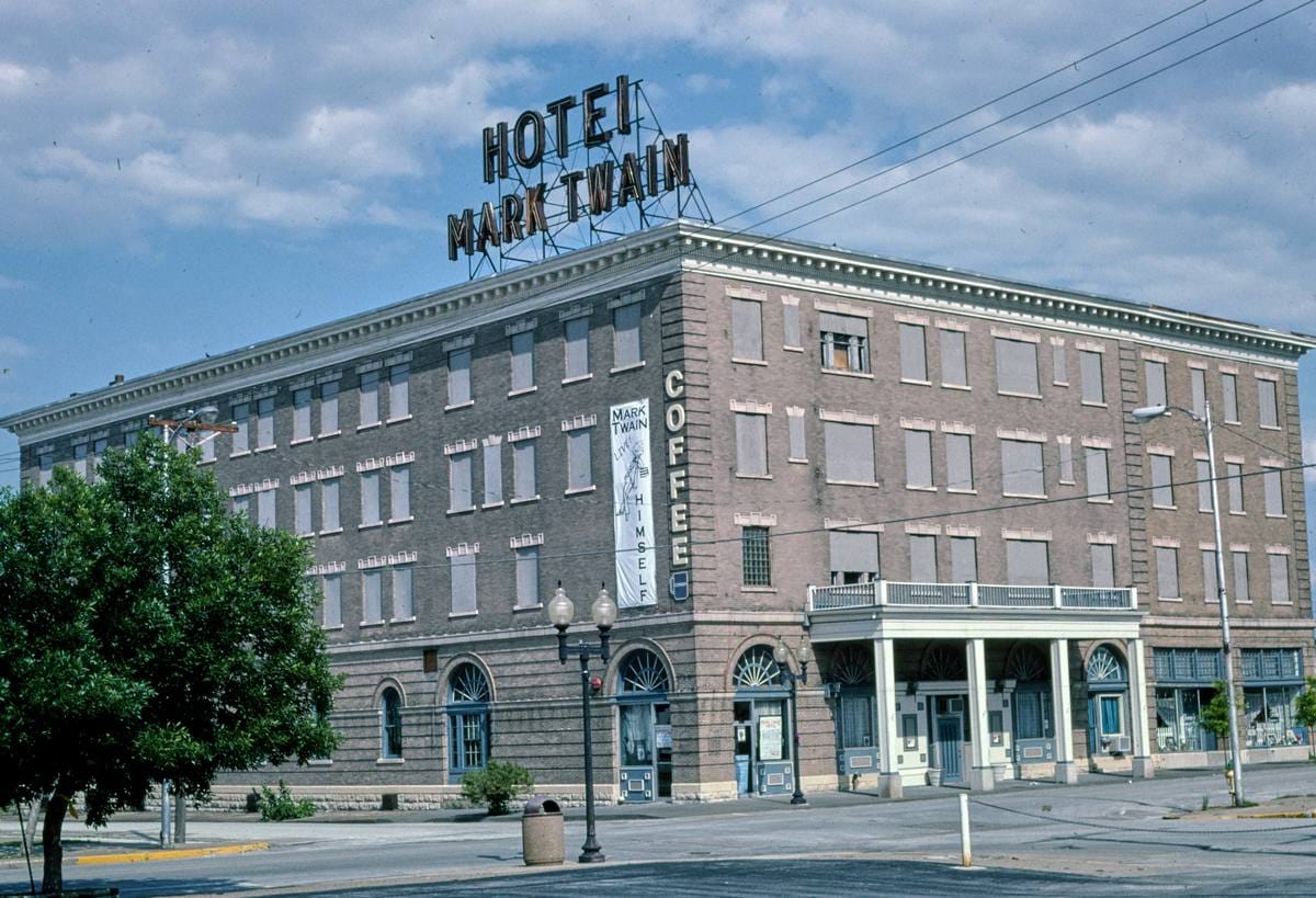 Historic Photo : 2003 Hotel Mark Twain, Hannibal, Missouri | Margolies | Roadside America Collection | Vintage Wall Art :