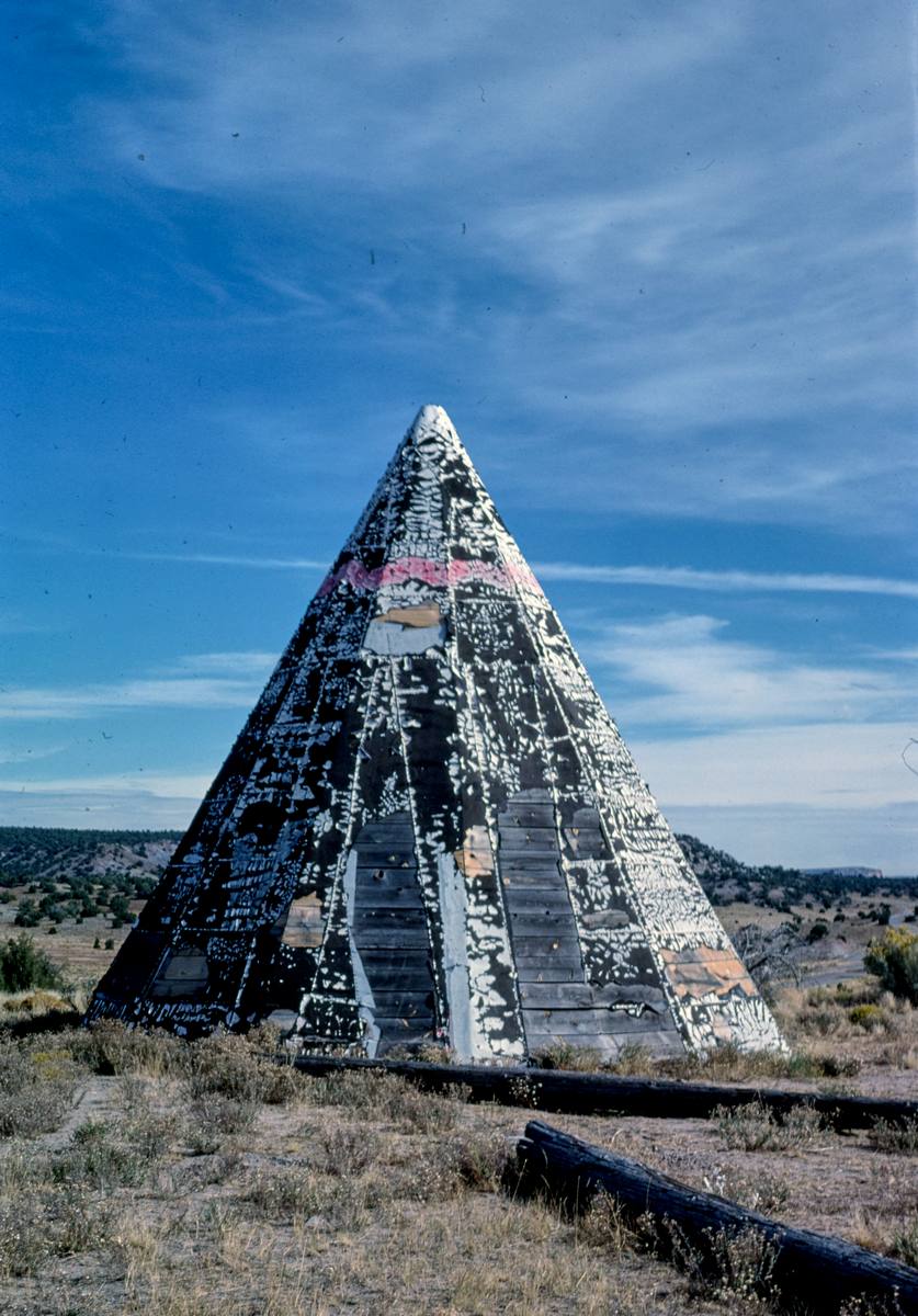 Historic Photo : 1987 Navajo Arts and Crafts Enterprise, I-40, Allentown, Arizona | Margolies | Roadside America Collection | Vintage Wall Art :