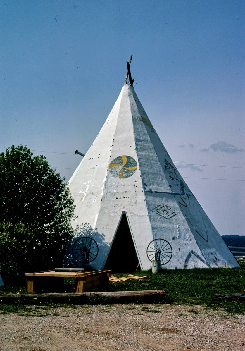 Historic Photo : 1980 Teepee souvenir stand, Old Route 16, Rapid City, South Dakota | Margolies | Roadside America Collection | Vintage Wall Art :