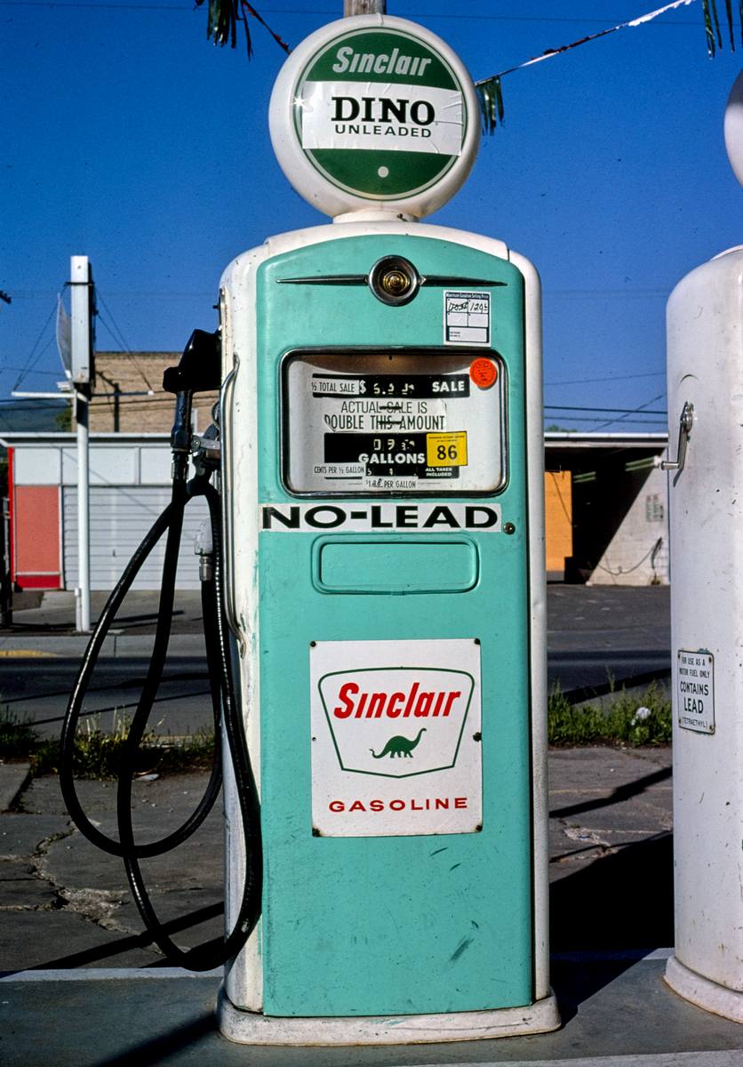 Historic Photo : 1980 Sinclair gas pump, Main St., Pocatello, Idaho | Margolies | Roadside America Collection | Vintage Wall Art :