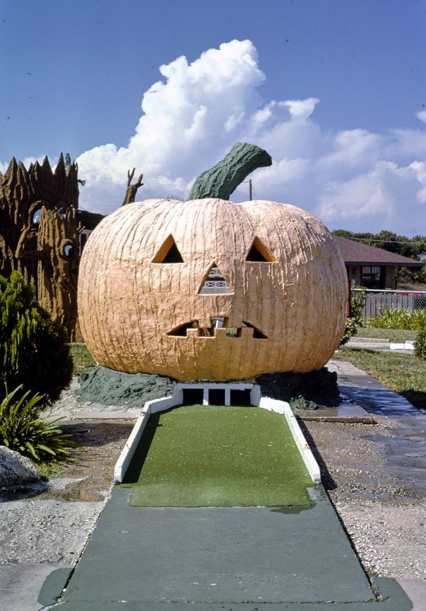 Historic Photo : 1985 Pumpkin hole 1 (vertical), Holiday Golf, Daytona Shores, Florida | Margolies | Roadside America Collection | Vintage Wall Art :