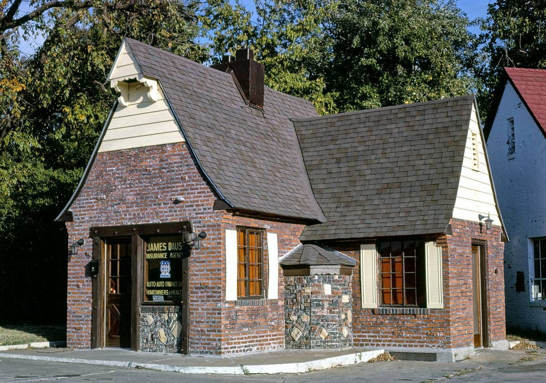Historic Photo : 1979 Gas station, Muskogee, Oklahoma | Margolies | Roadside America Collection | Vintage Wall Art :