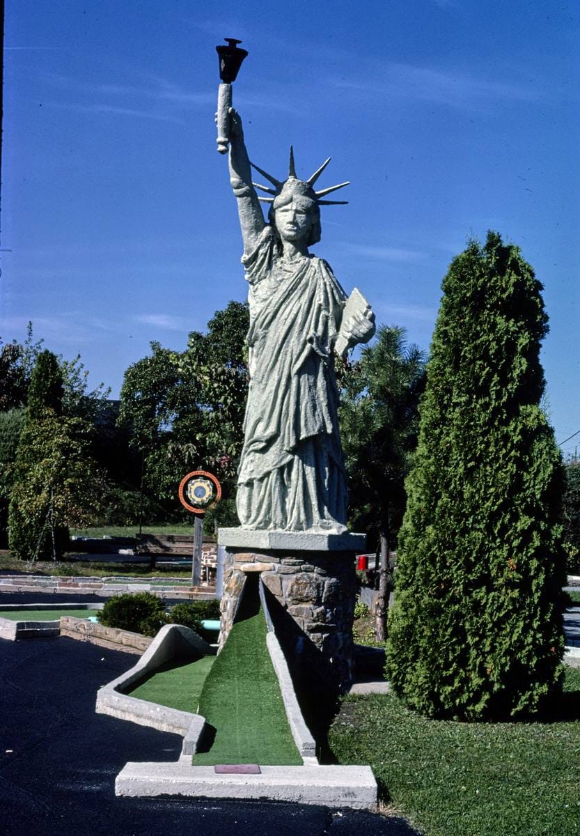 Historic Photo : 1984 Valleybrook mini golf, Route 202, Chadds Ford, Pennsylvania | Margolies | Roadside America Collection | Vintage Wall Art :
