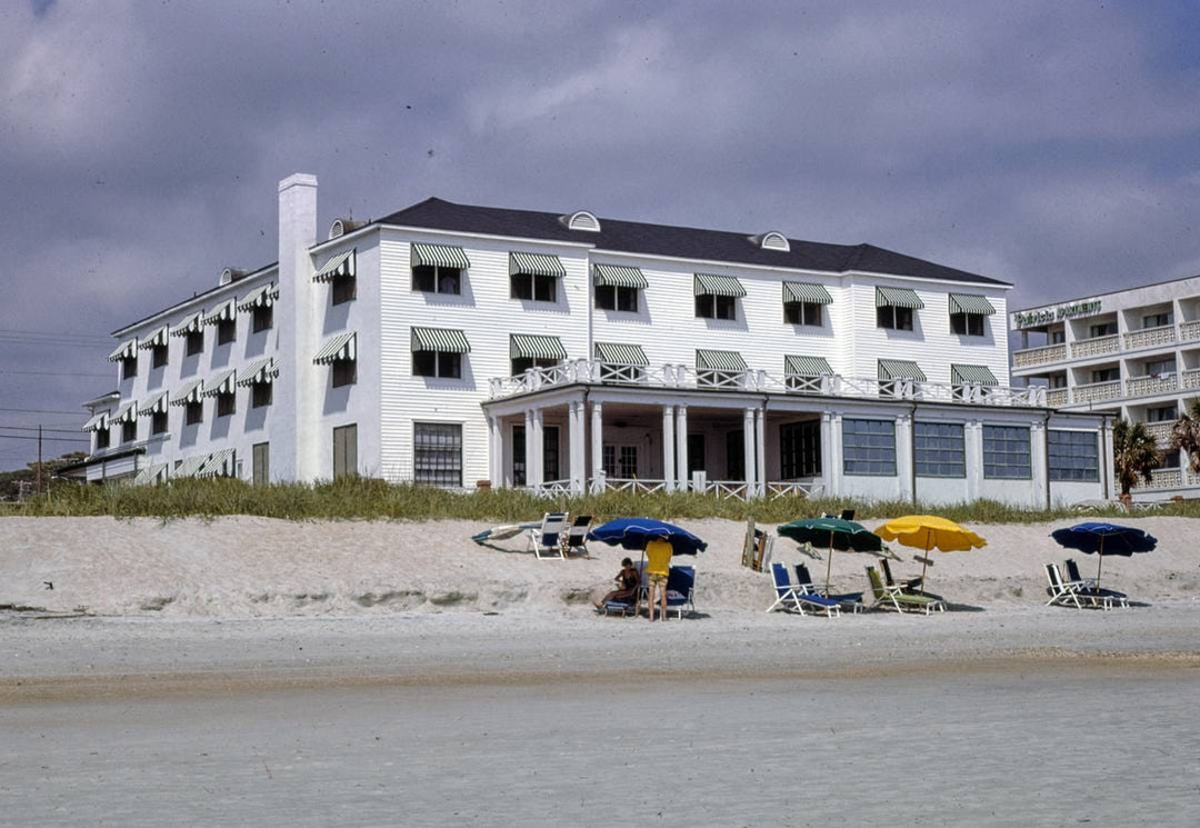 Historic Photo : 1985 Patricia Inn, Myrtle Beach, South Carolina | Margolies | Roadside America Collection | Vintage Wall Art :