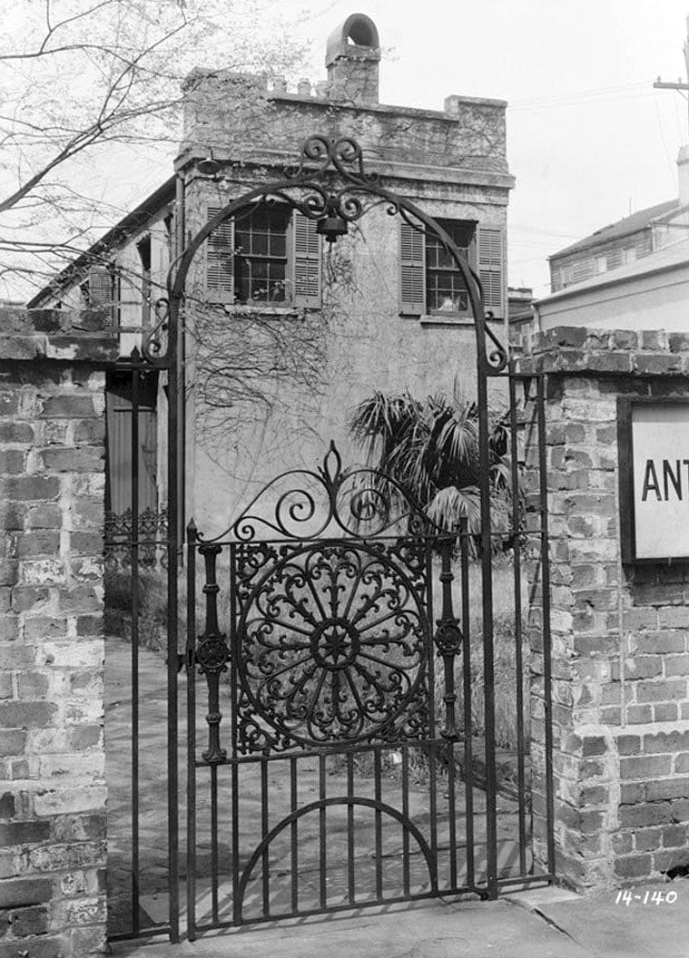 Historic Photo : Sorrel-Weed House, 6 West Harris Street, Savannah, Chatham County, GA 2 Photograph