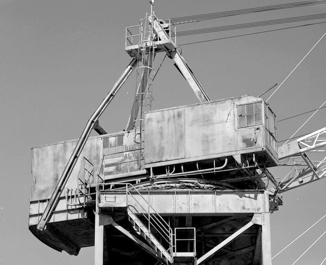 Historic Photo : United Engineering Company Shipyard, Crane, 2900 Main Street, Alameda, Alameda County, CA 4 Photograph