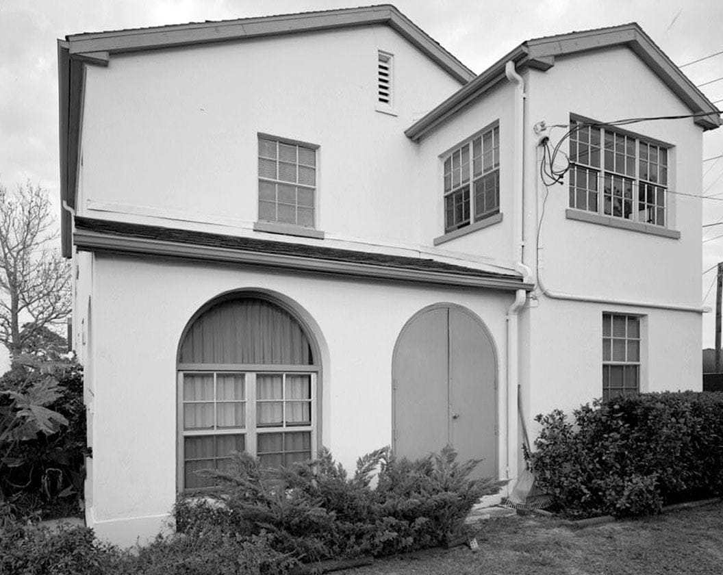 Historic Photo : MacDill Air Force Base, Double Non-Commissioned Officers' Quarters, 7402 Hanger Loop Drive, Tampa, Hillsborough County, FL 1 Photograph