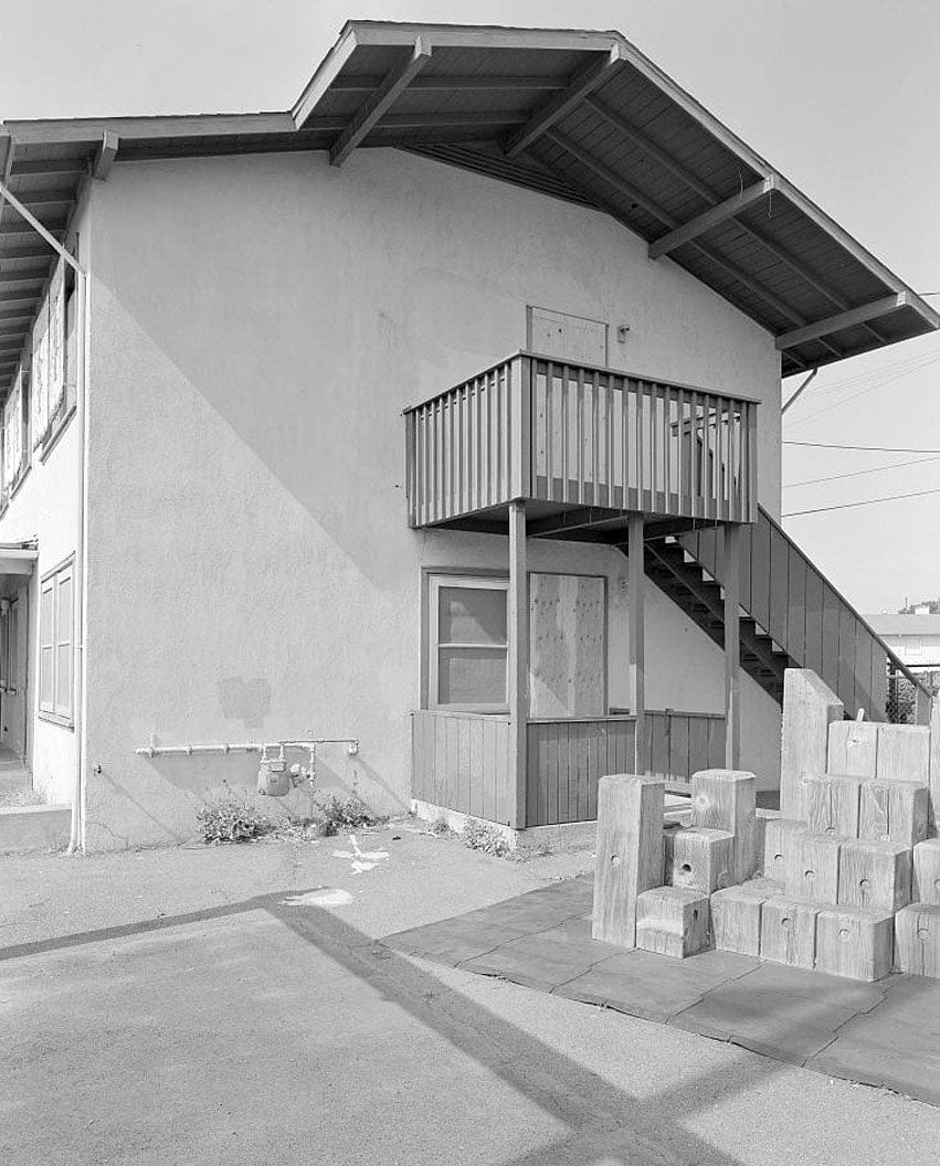 Historic Photo : Easter Hill Village, Building No. 32, South side of Corto Square, Richmond, Contra Costa County, CA 2 Photograph