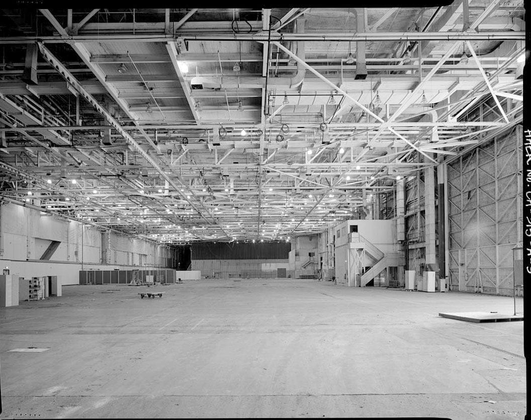 Historic Photo : Douglas Aircraft Company Long Beach Plant, Final Aircraft Assembly Building, 3855 Lakewood Boulevard, Long Beach, Los Angeles County, CA 3 Photograph