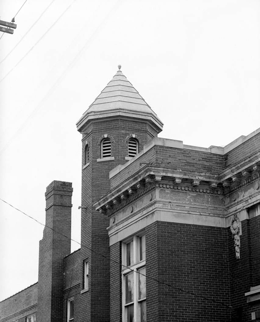 Historic Photo : City Fire Department Headquarters, 19 First Street Southwest, Mason City, Cerro Gordo County, IA 9 Photograph