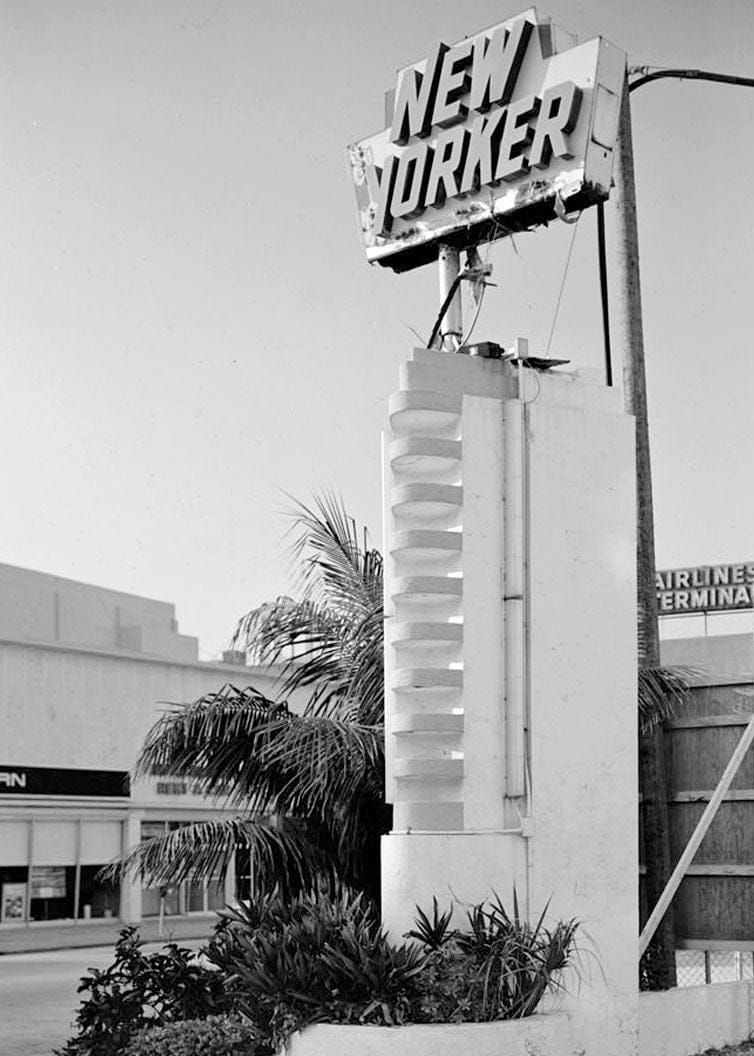 Historic Photo : New Yorker Hotel, 1611 Collins Avenue, Miami, Miami-Dade County, FL 1 Photograph
