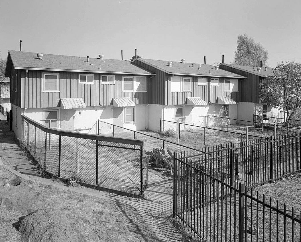 Historic Photo : Easter Hill Village, Building No. 8, North side of Hinkley Avenue, west of South Twenty-sixth Street, Richmond, Contra Costa County, CA 2 Photograph