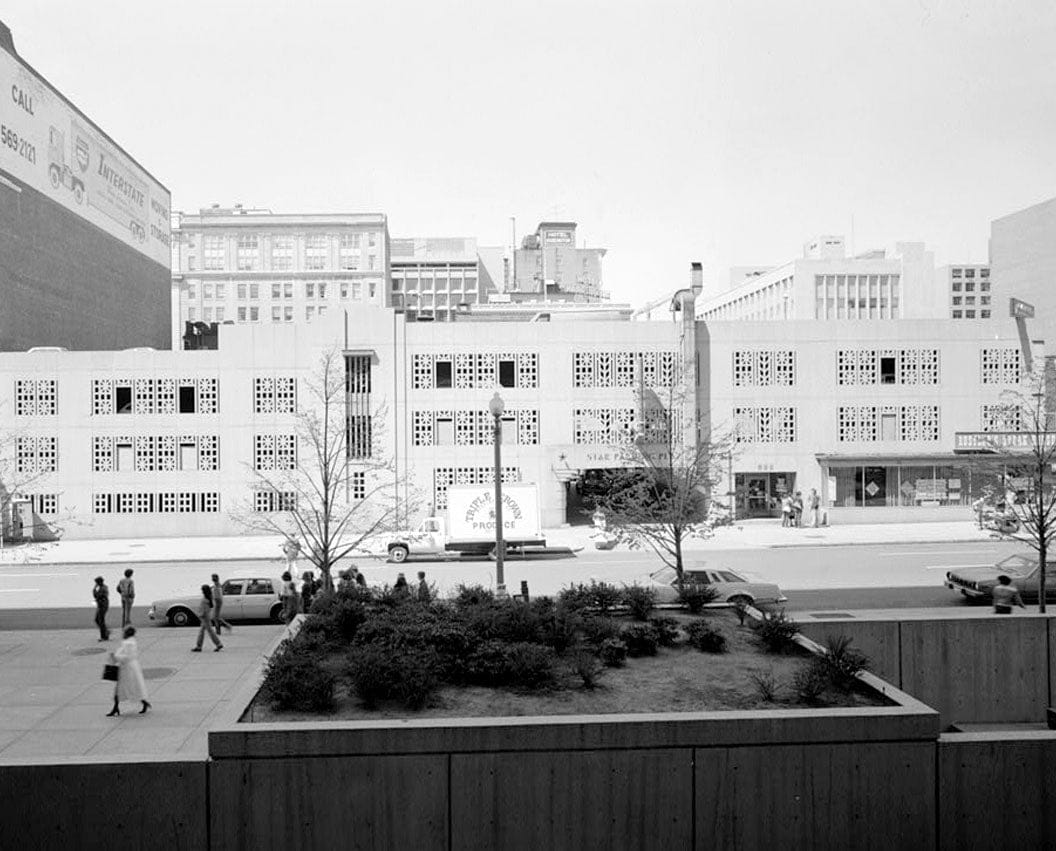 Historic Photo : Star Parking Garage, 1006 E Street, Washington, District of Columbia, DC 1 Photograph