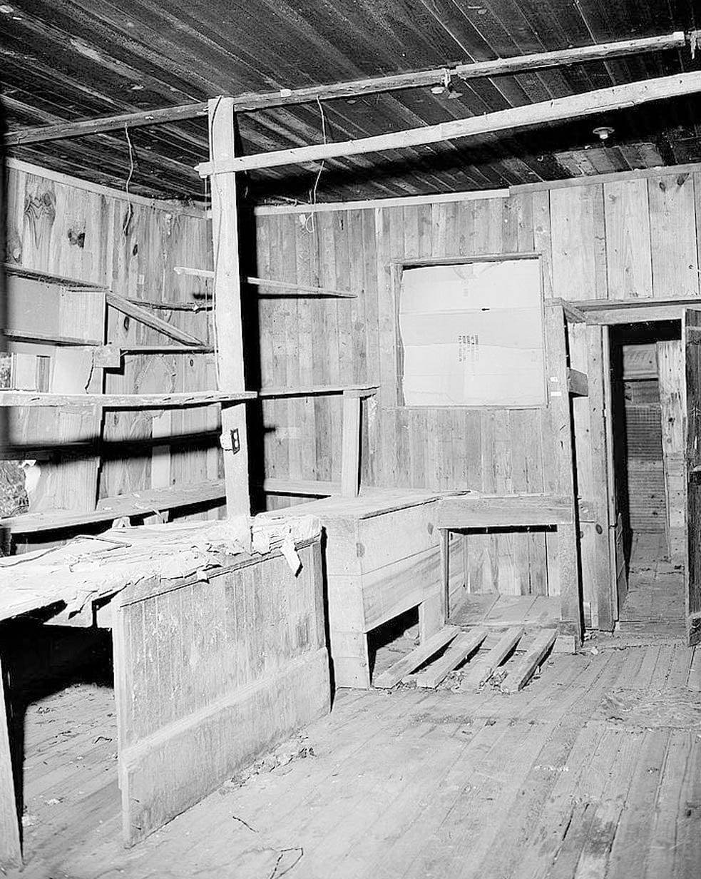 Historic Photo : Josiah Haigler Plantation Commissary, County Highway 37 North of U.S. Highway 80, Burkville, Lowndes County, AL 4 Photograph