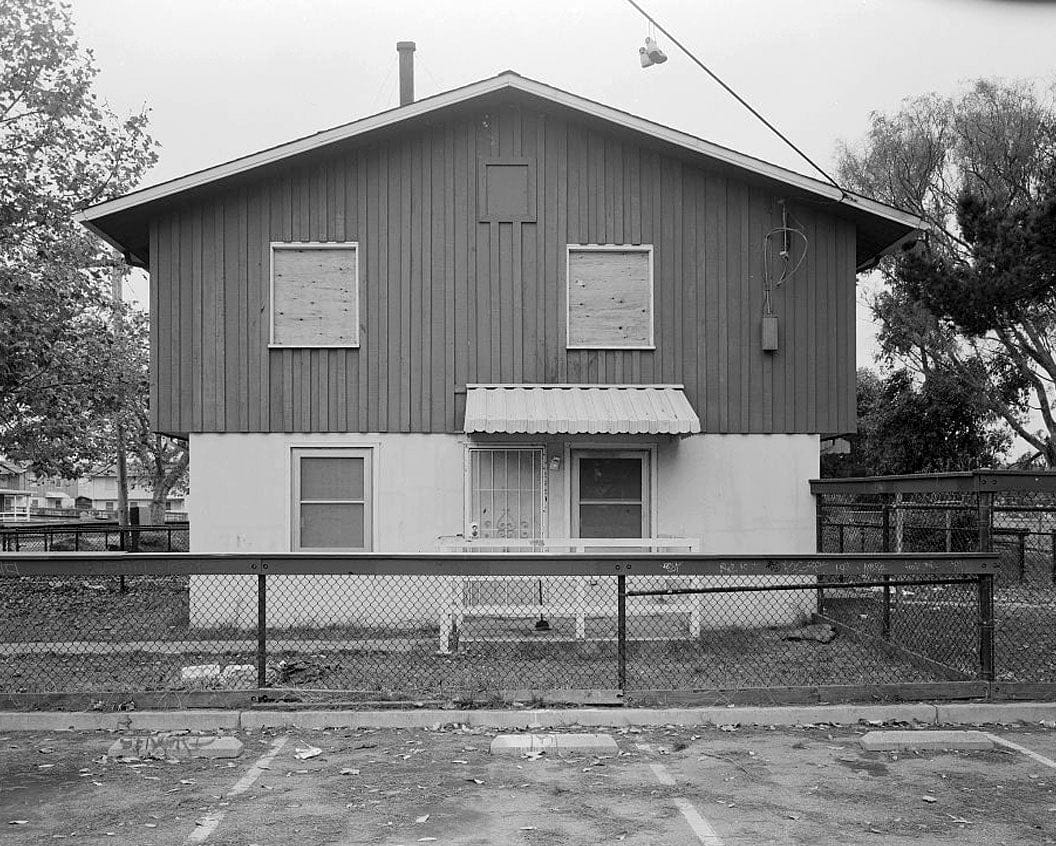 Historic Photo : Easter Hill Village, Building No. 14, South side of Hinkley Avenue, opposite South Twenty-Sixth Street, Richmond, Contra Costa County, CA 2 Photograph