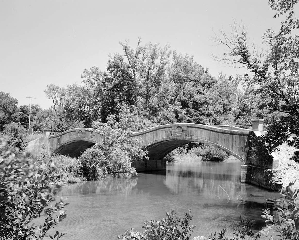 Historic Photo : South Fork Bridge, Spans South Fork of Saline River, adjacent to State Highway 128, Fountain Lake, Garland County, AR 4 Photograph