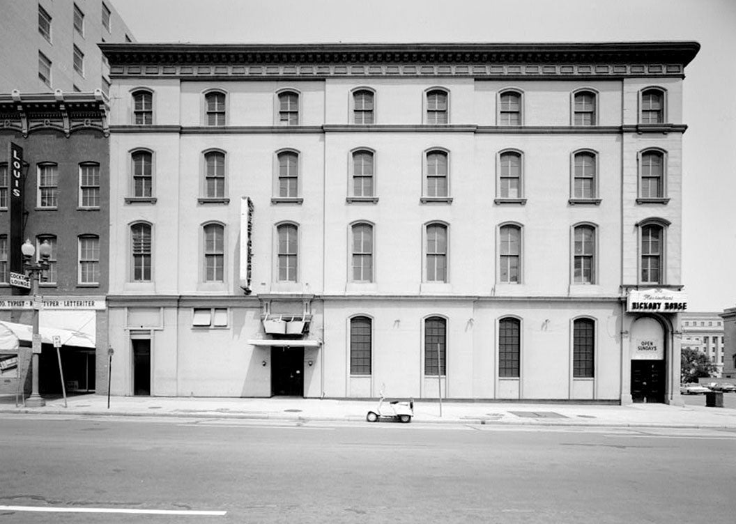 Historic Photo : Perry Building, 819-821 Market Space Northwest, Squar ...