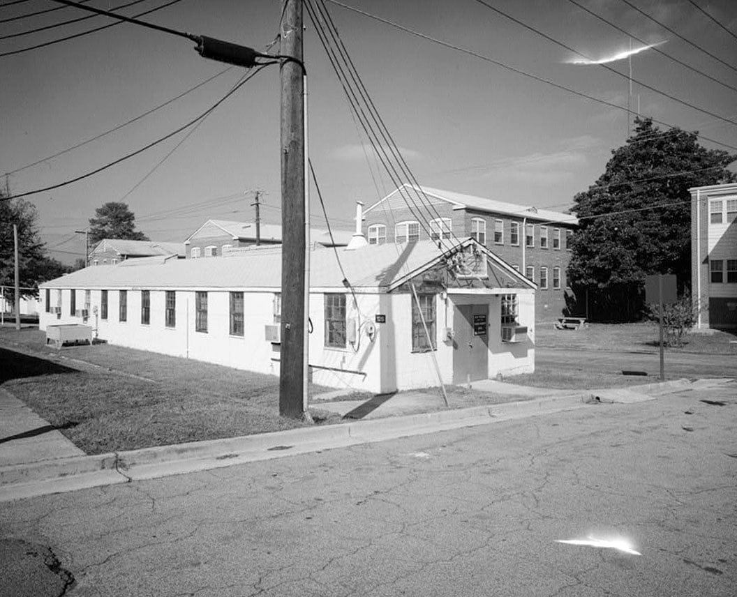 Historic Photo : Fort McPherson, World War II Station Hospital, G. U. Treatment Unit Barracks, Nininger Way, Atlanta, Fulton County, GA 4 Photograph