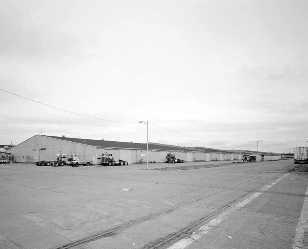 Historic Photo : Oakland Naval Supply Center, Warehouse Type D, Maritime Street at Seventh Avenue, Oakland, Alameda County, CA 13 Photograph