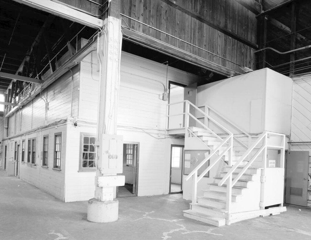 Historic Photo : Oakland Army Base, Transit Shed, East of Dunkirk Street & South of Burma Road, Oakland, Alameda County, CA 1 Photograph