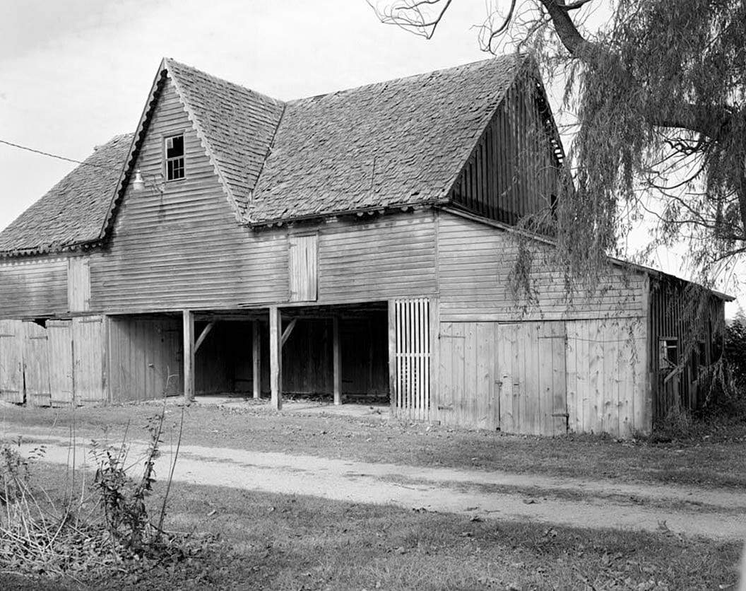 Historic Photo : Greenlawn, Carriage Barn, Route 896 (North Broad Street), 0.6 mile north of Middletown, Middletown, New Castle County, DE 1 Photograph