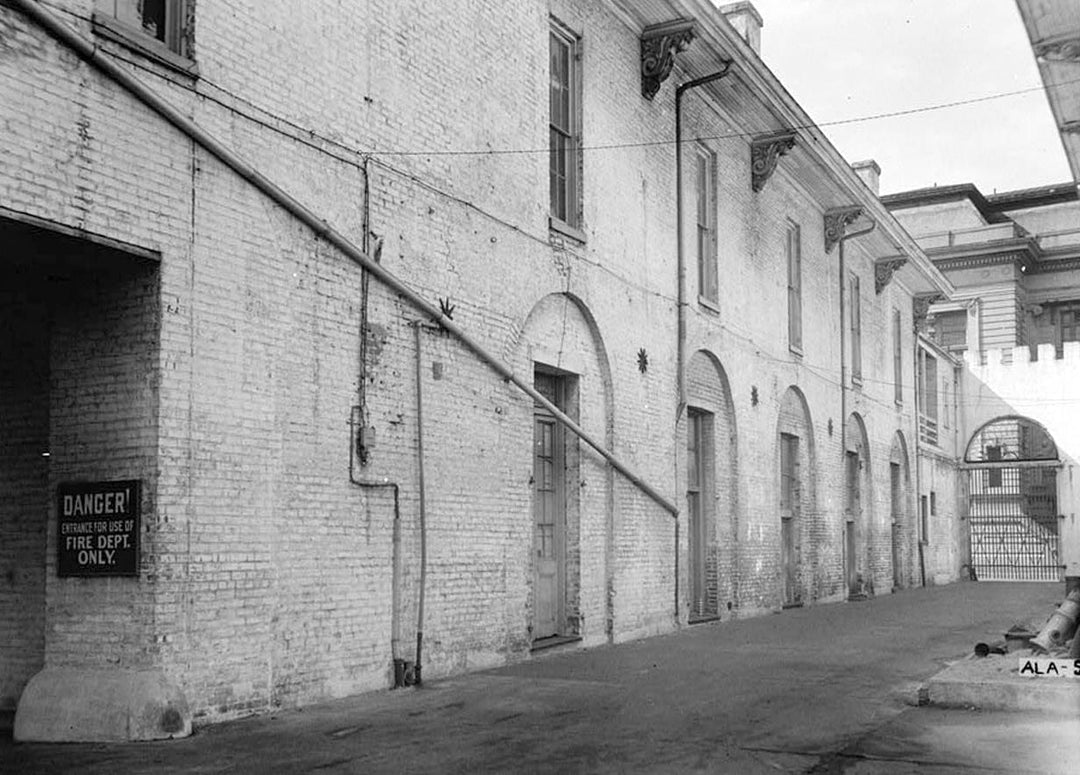 Historic Photo : Southern Market & Municipal Building, 107-115 South Royal Street, Mobile, Mobile County, AL 1 Photograph