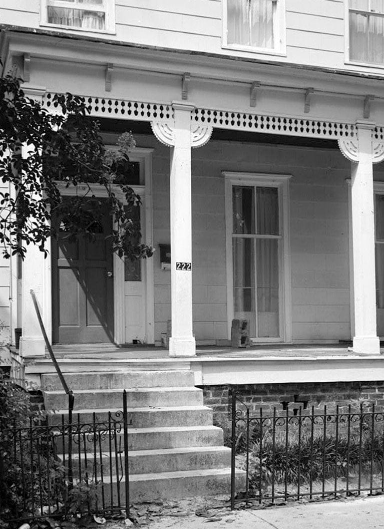 Historic Photo : Savannah Victorian Historic District, Bounded by Gwinnett, East Broad, West Broad Street & Anderson Lane, Savannah, Chatham County, GA 75 Photograph