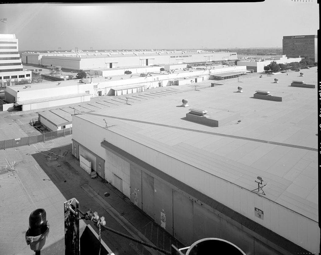 Historic Photo : Douglas Aircraft Company Long Beach Plant, 3855 Lakewood Boulevard, Long Beach, Los Angeles County, CA 3 Photograph