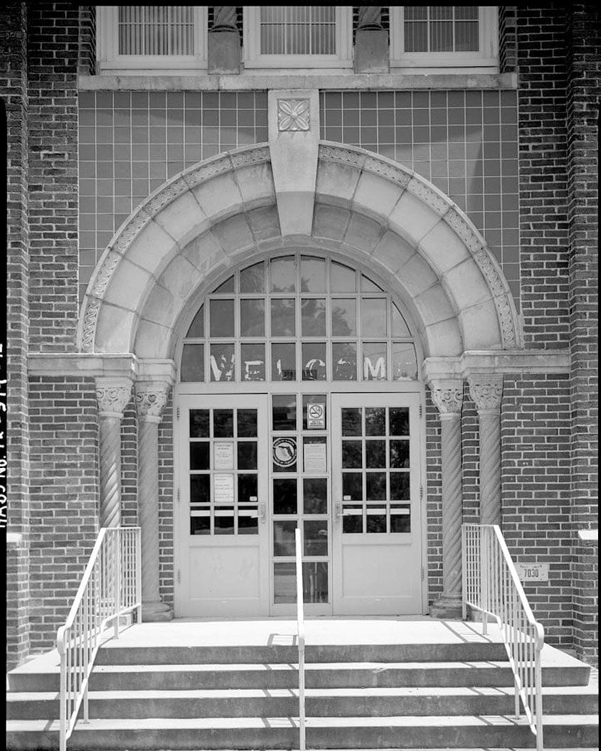 Historic Photo : Oak Park Elementary School, 4916 East Tenth Avenue, Tampa, Hillsborough County, FL 4 Photograph