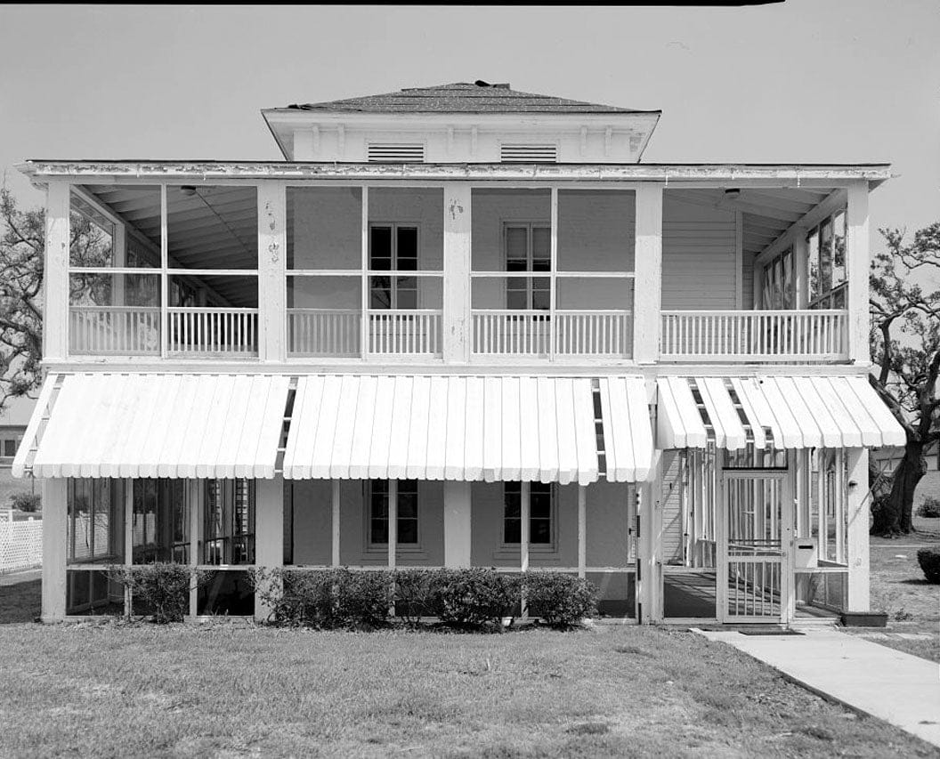 Historic Photo : U.S. Naval Air Station, Senior Officers' Quarters, Q-6 North Avenue, Pensacola, Escambia County, FL 2 Photograph