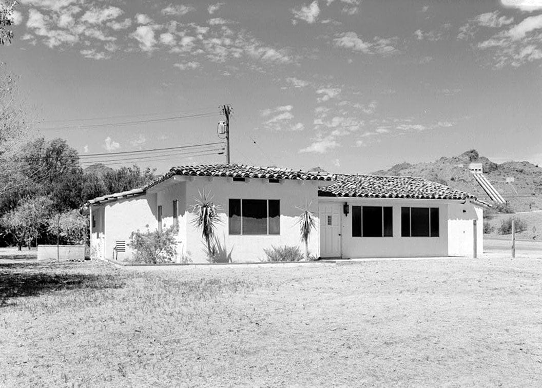 Historic Photo : Gene Pump Plant, South of Gene Wash Reservoir, 2 miles west of Whitsett Pump Plant, Parker Dam, San Bernardino County, CA 2 Photograph