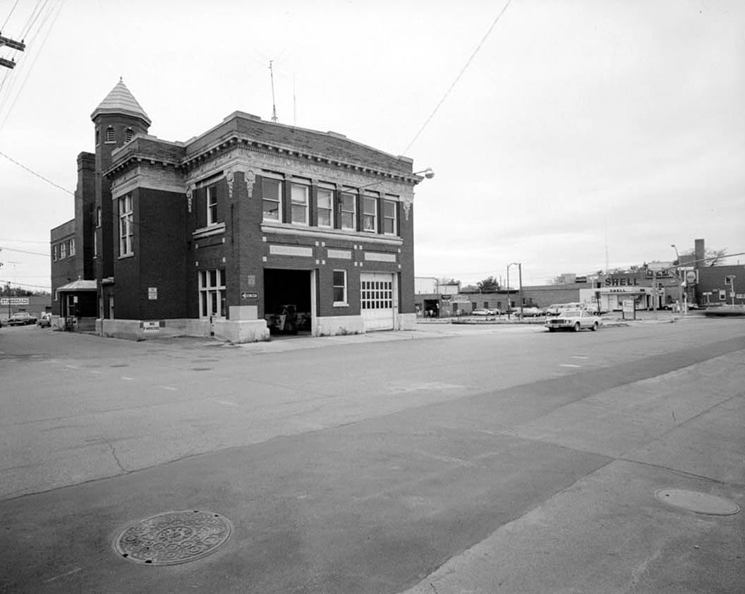 Historic Photo : City Fire Department Headquarters, 19 First Street Southwest, Mason City, Cerro Gordo County, IA 6 Photograph