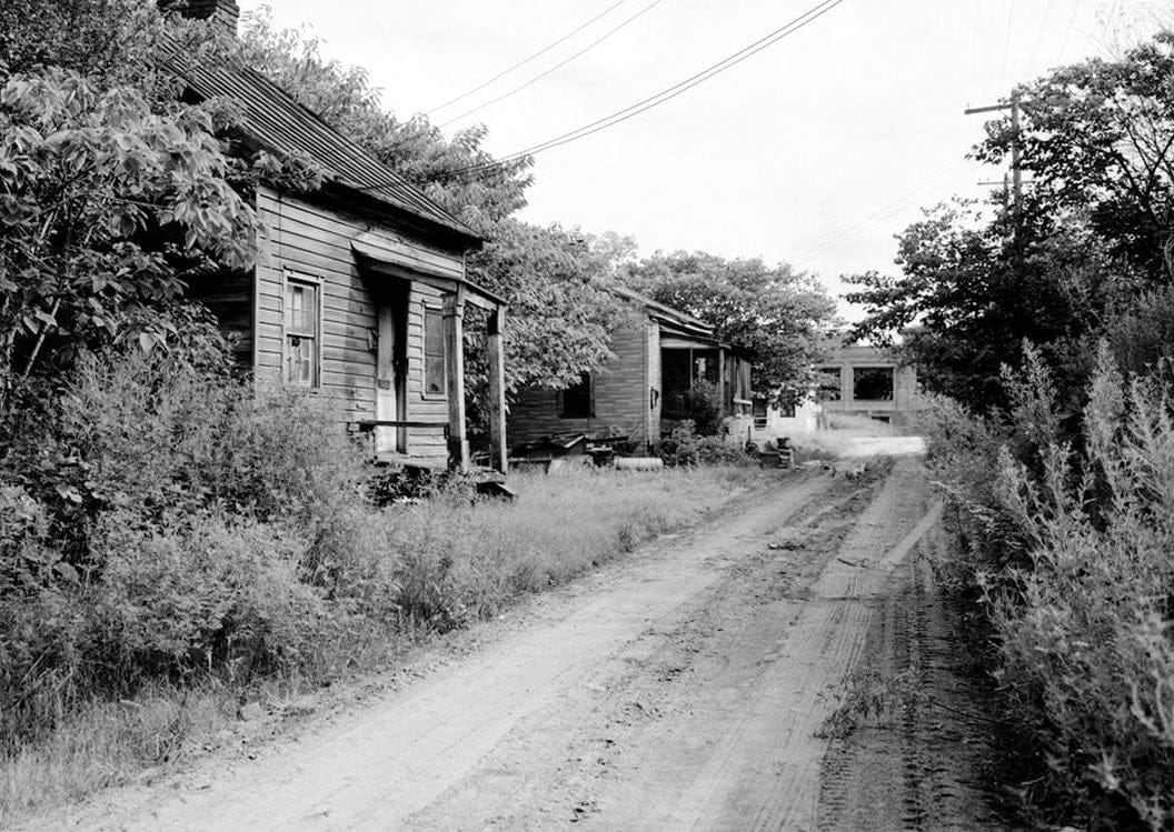 Historic Photo : Frogtown District, Bounded by Jones, I-66 Ramp, & West Boundary Streets, Savannah, Chatham County, GA 1 Photograph