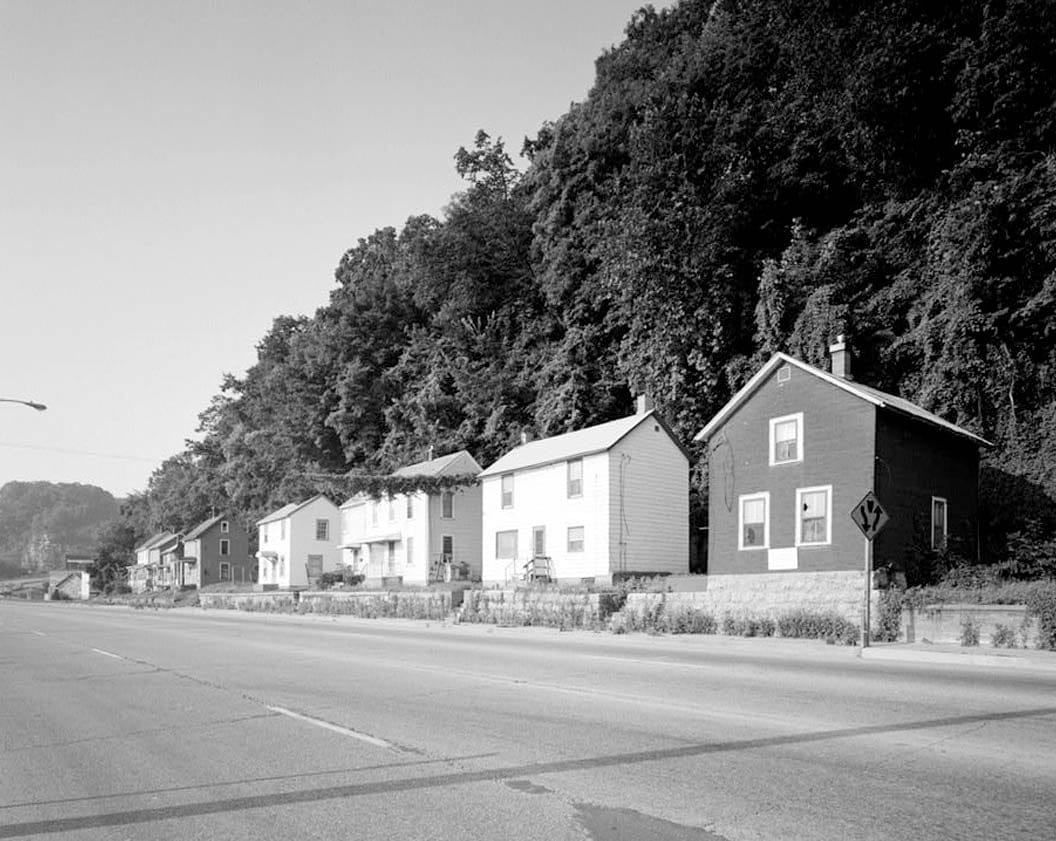 Historic Photo : Workingmen's Houses, Locust, South Locust & Dodge Streets & Southern Avenue, Dubuque, Dubuque County, IA 15 Photograph