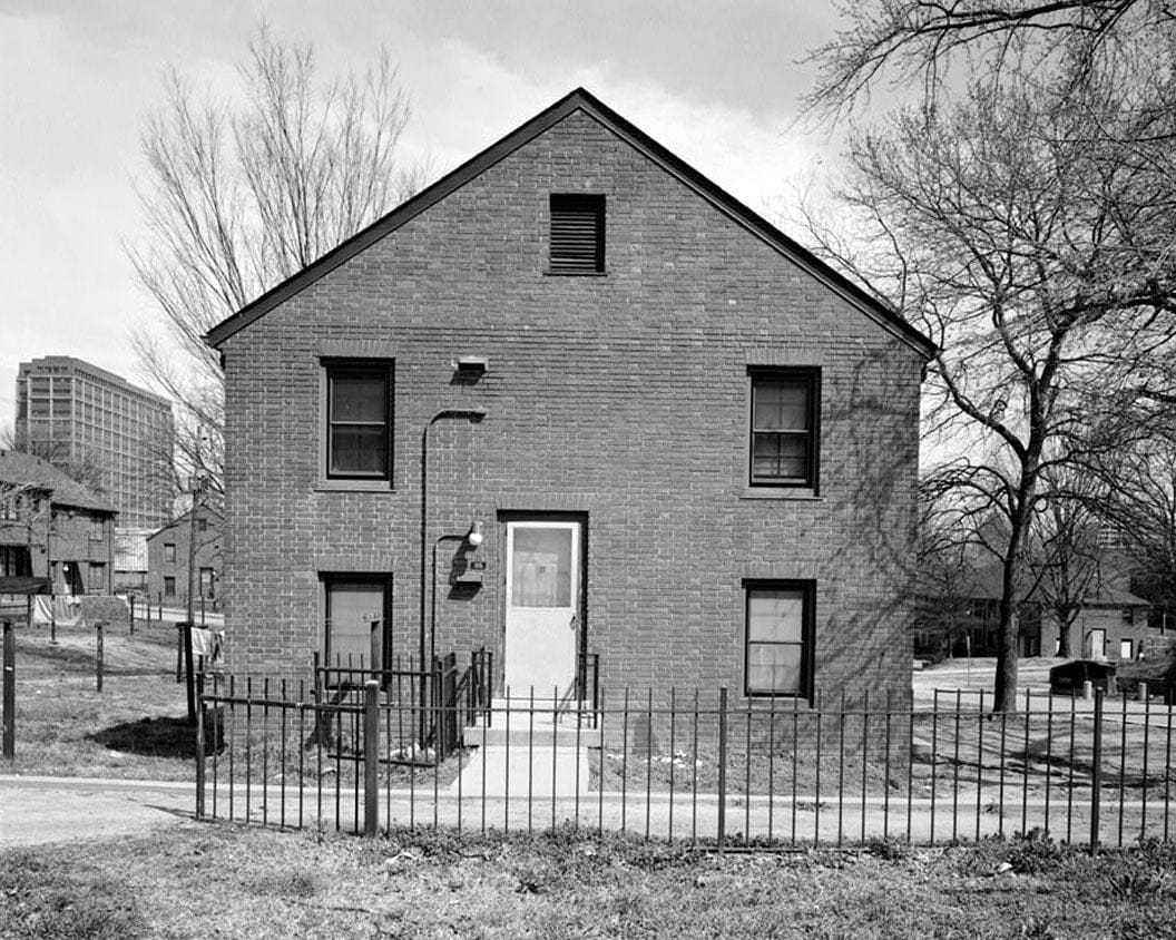 Historic Photo : Clark Howell Homes, Building J-1, 432 Venable Street, Atlanta, Fulton County, GA 1 Photograph