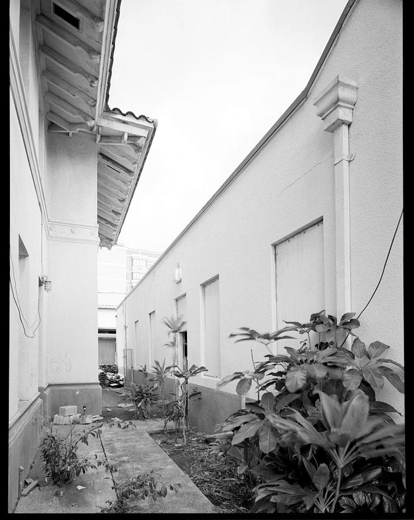 Historic Photo : Kakaako Fire Station, Hook & Ladder Building, 620 South Street, Honolulu, Honolulu County, HI 4 Photograph