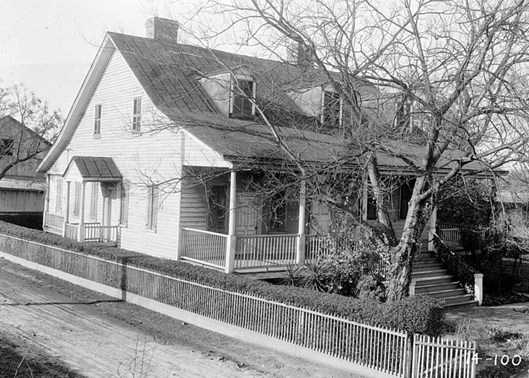 Historic Photo : Meadow Garden, 1230 Nelson Street, Augusta, Richmond County, GA 1 Photograph
