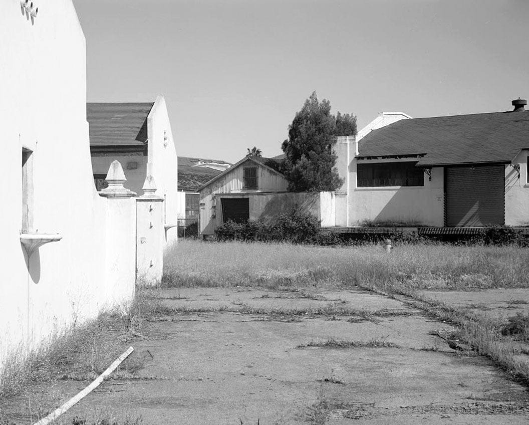 Historic Photo : Hamilton Field, Warehouse Type D, East of Nave Drive, Novato, Marin County, CA 1 Photograph