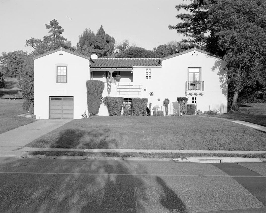 Historic Photo Hamilton Field, Company Officers' Quarters Type C, So
