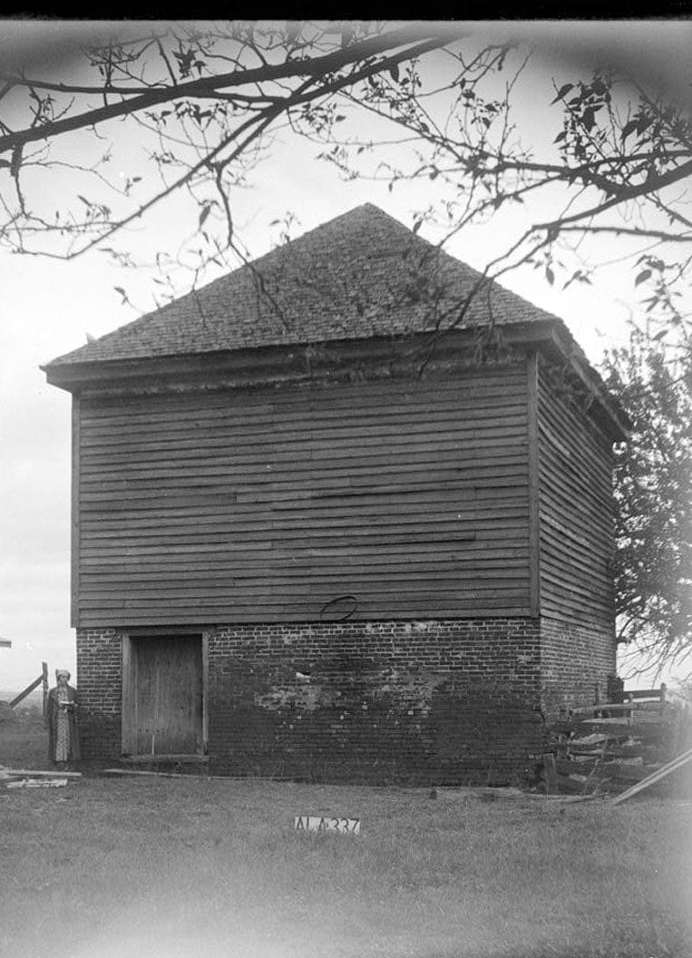 Historic Photo : Cunningham Plantation, Old Memphis Road (Gaines Trace Road), Cherokee, Colbert County, AL 19 Photograph