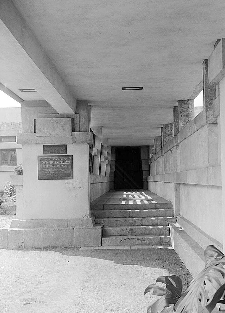 Historic Photo : Hollyhock House, 4800 Hollywood Boulevard, Los Angeles, Los Angeles County, CA 9 Photograph