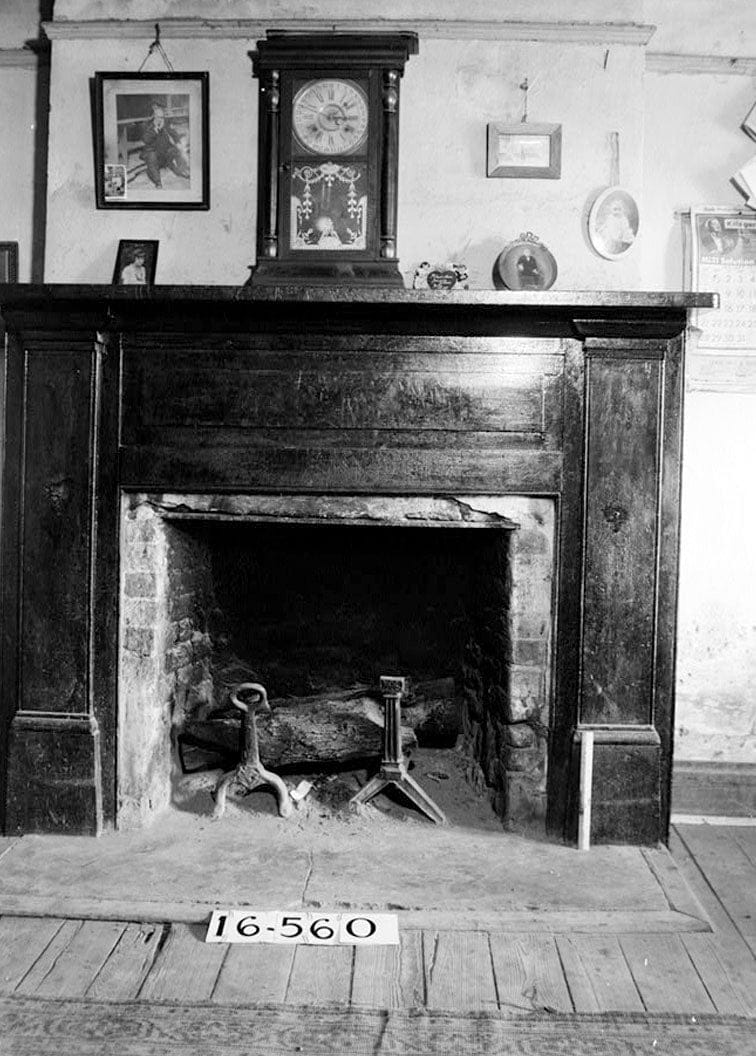Historic Photo : Alexander-Hurt-Whatley House, County Road 10 (Old Columbus Highway), Tuskegee, Macon County, AL 3 Photograph